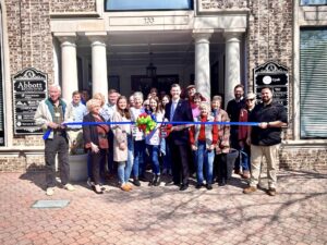 bret-bryant-ribbon-cutting